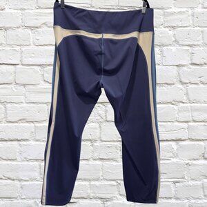 3X High Waisted  Stripe Design Leggings NWOT